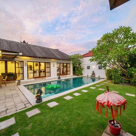 Bali Sunyi Villas Jimbaran Exteriör bild